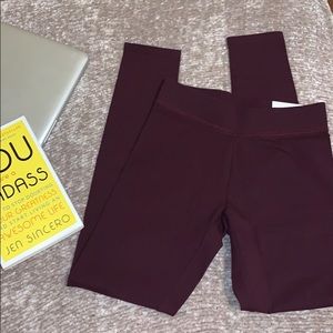 Never worn raged aerie burgundy leggings